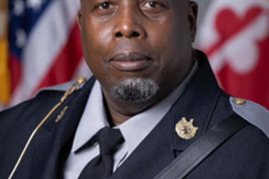 Headshot of Officer Lowndes